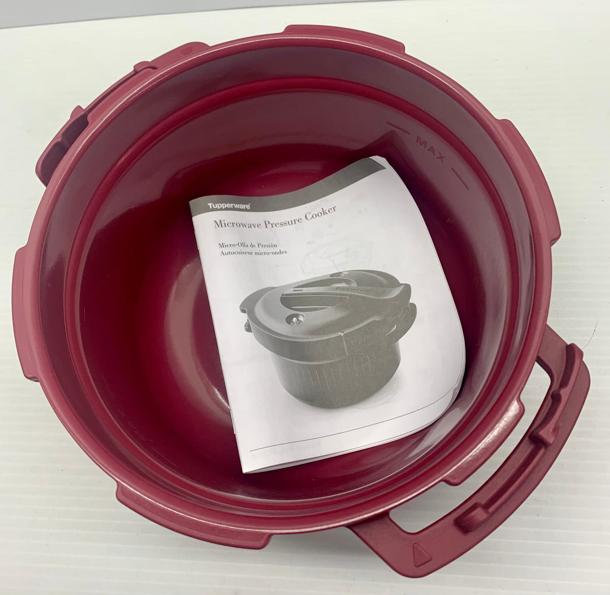 Tupperware Microwave Pressure Cooker Portage MCC