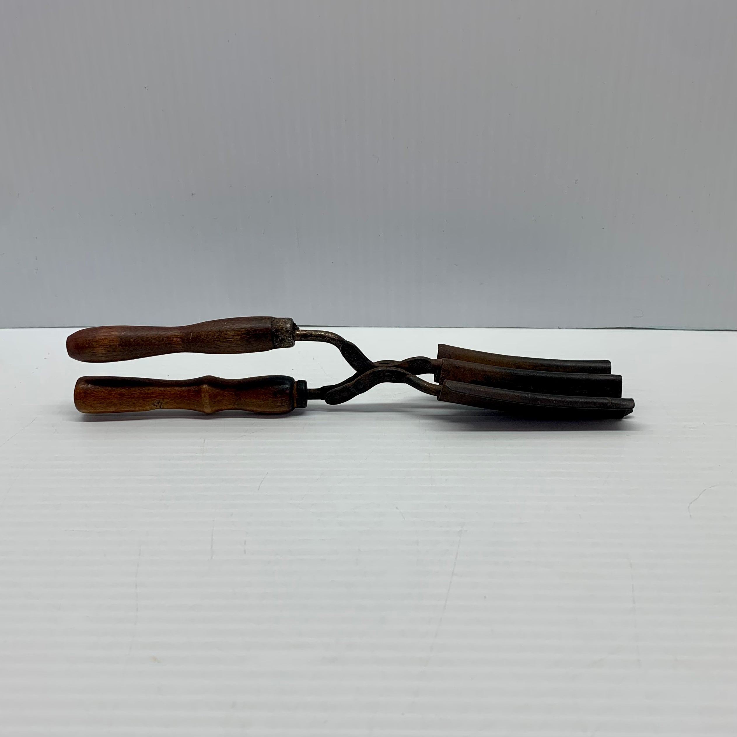 Antique Stove Top Hair Crimper