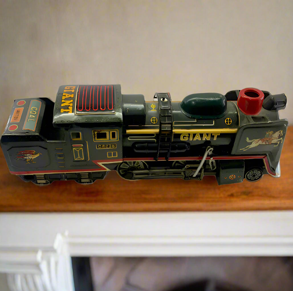 Giant Train C 6238 - Vintage Tin Toy Train