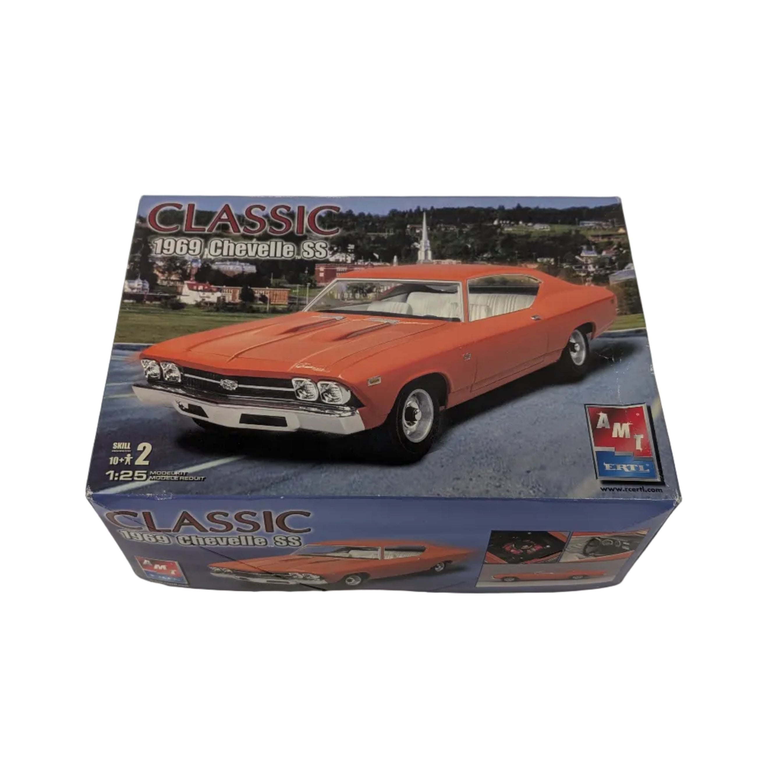 NEW AMT ERTL Classic 1969 Chevelle SS 1:25 Scale Model Kit