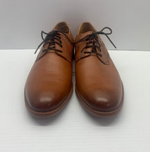 Load image into Gallery viewer, Warfield &amp; Grand Men’s shoes (size 8.5)
