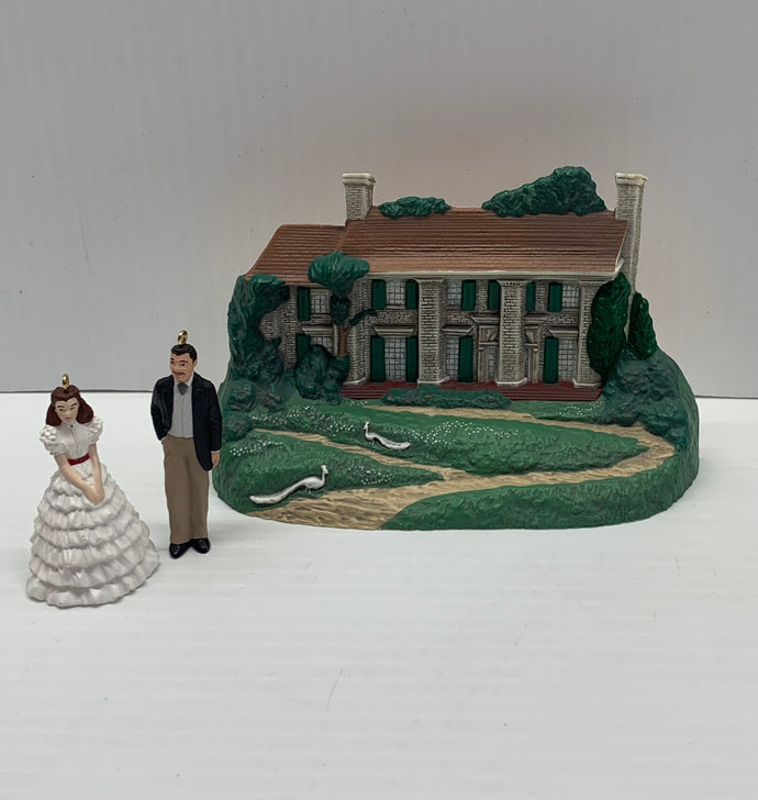 Keepsake Ornament “Gone With the Wind”