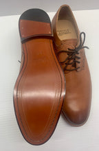 Load image into Gallery viewer, Warfield &amp; Grand Men’s shoes (size 8.5)
