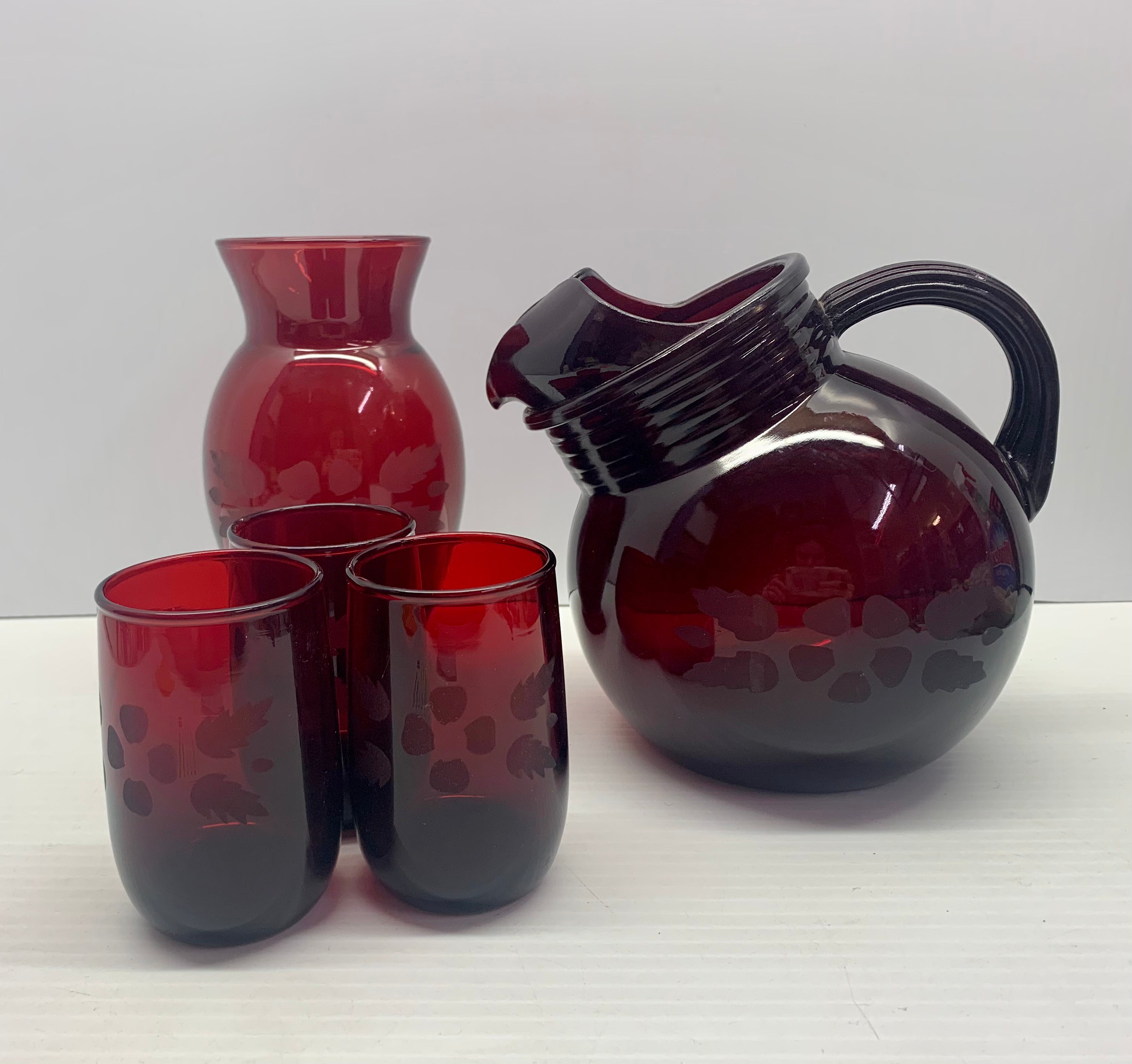 Royal Anchor Glass Set