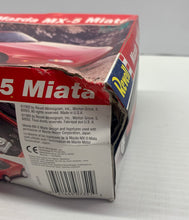 Load image into Gallery viewer, Mazda MX-5 Miata Model Kit
