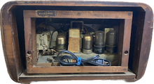 Load image into Gallery viewer, Solid Wood Retro Art Deco Late 40&#39;s Philco Model 65 Tube Radio
